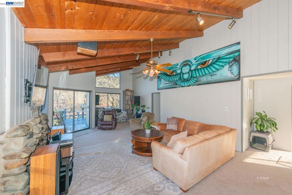 1476 Poker Bar Rd Property Photo 17