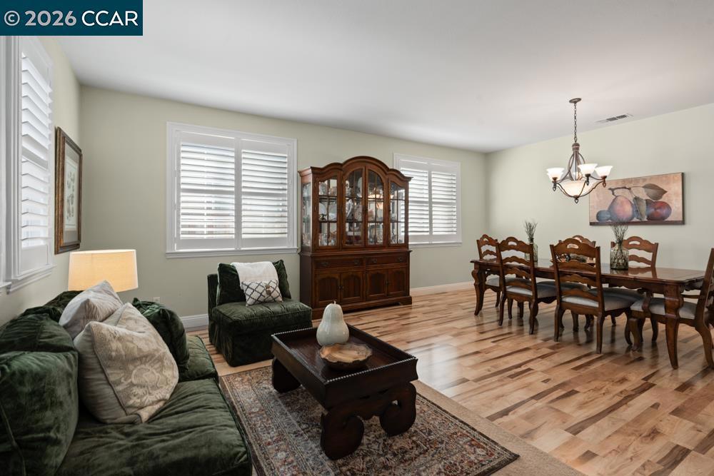 5627 Arcadia Cir Property Photo 5