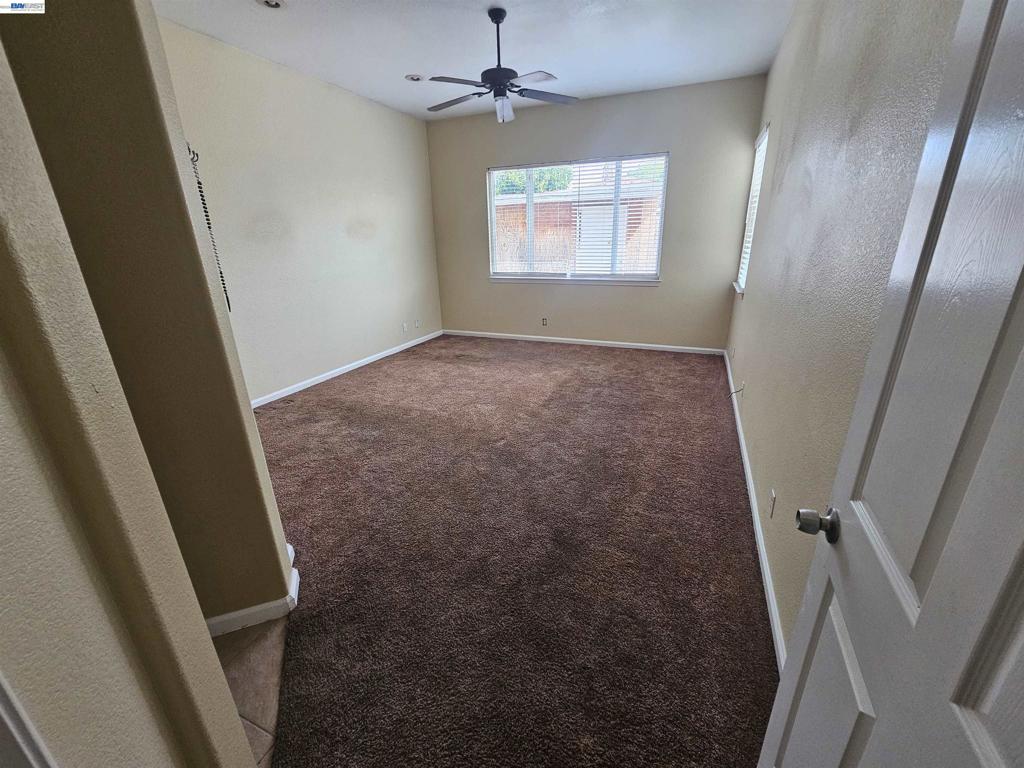 537 Bonanza Dr Property Photo 6