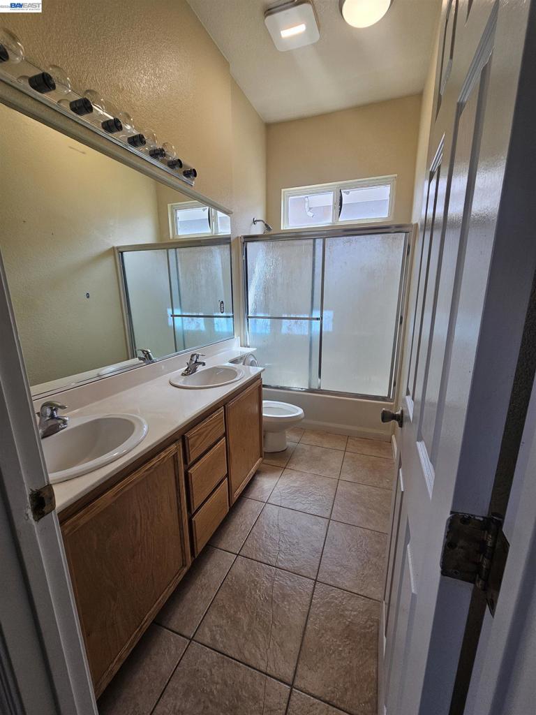 537 Bonanza Dr Property Photo 14
