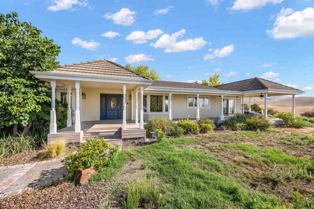 9050 Highland Rd Property Photo
