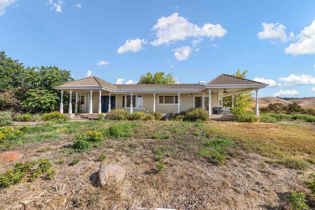 9050 Highland Rd Property Photo 2