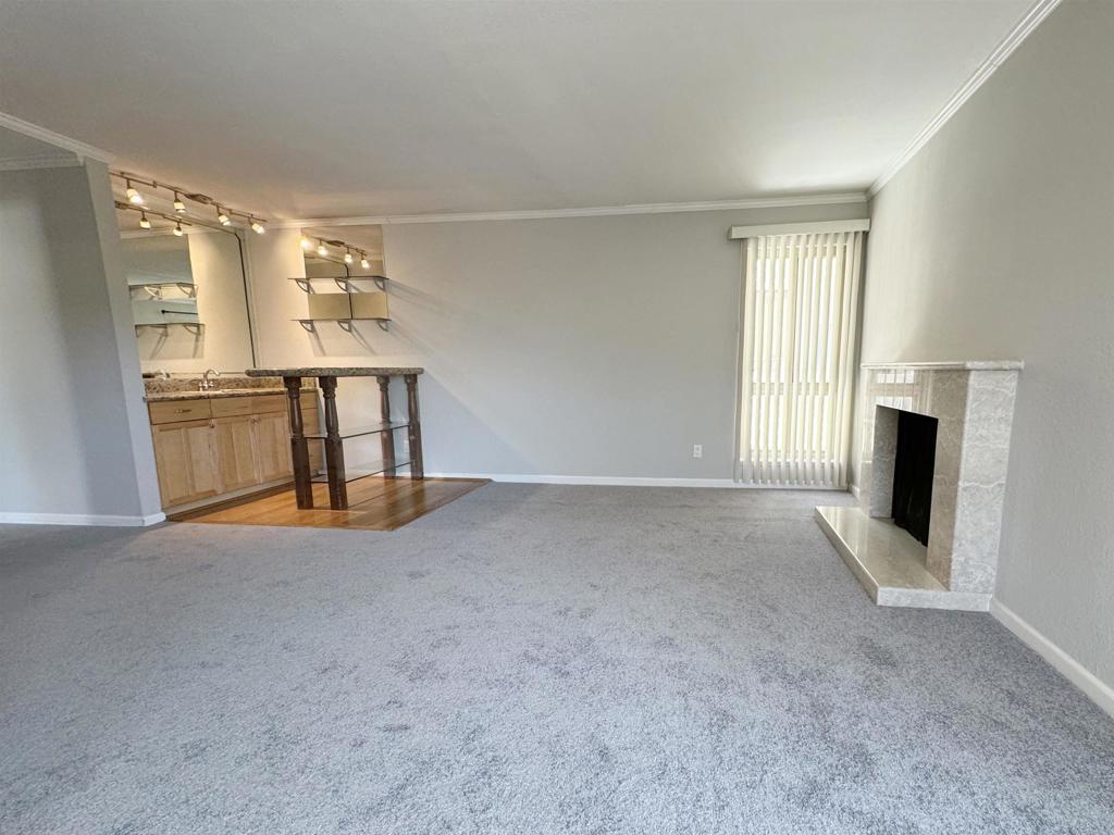 77 Fairmount Ave 220 Property Photo 2