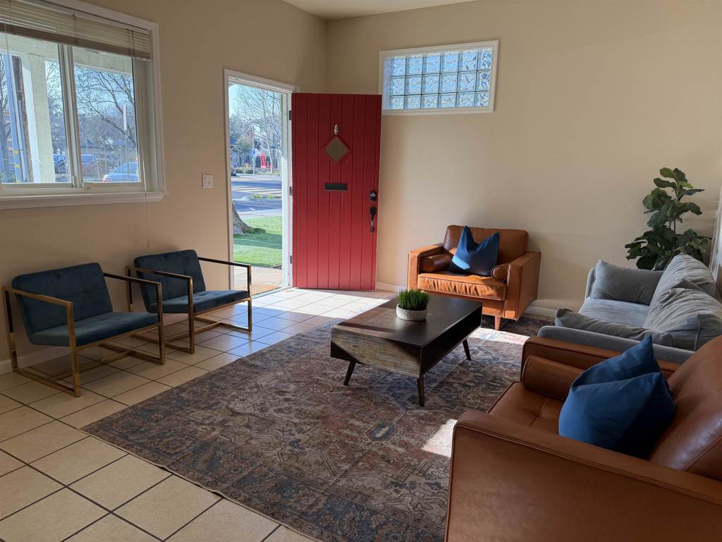 654 3rd Street Property Photo 6