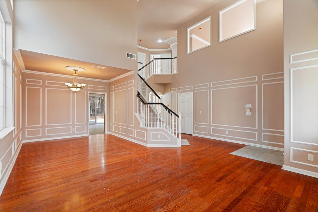 4925 Bay View Cir Property Photo 4