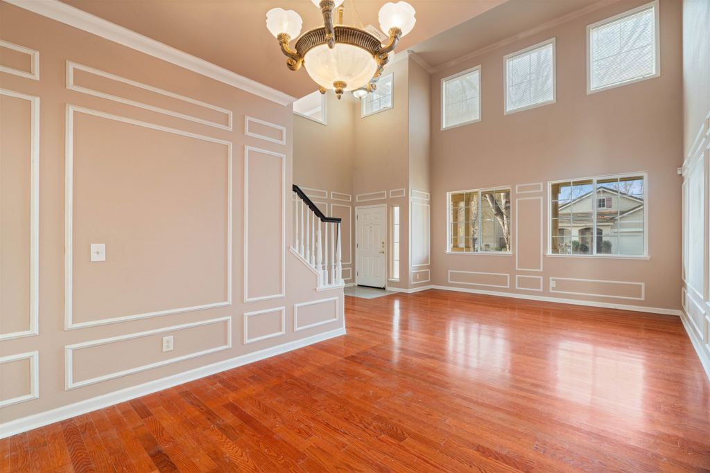 4925 Bay View Cir Property Photo 5