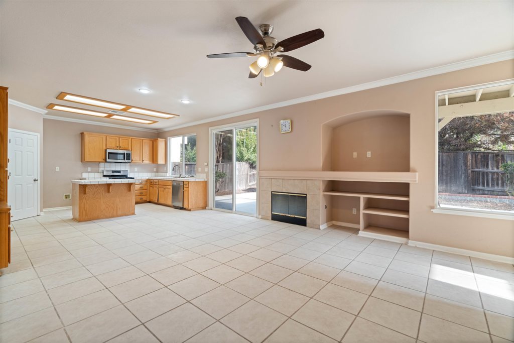 4925 Bay View Cir Property Photo 11