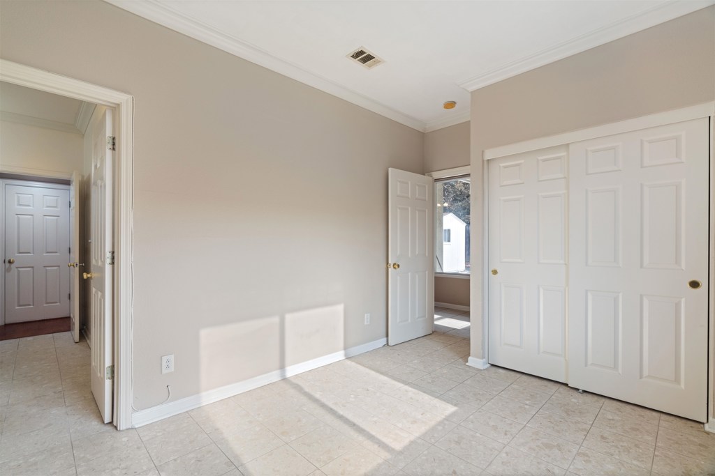 4925 Bay View Cir Property Photo 15