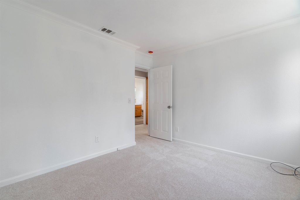 4925 Bay View Cir Property Photo 27