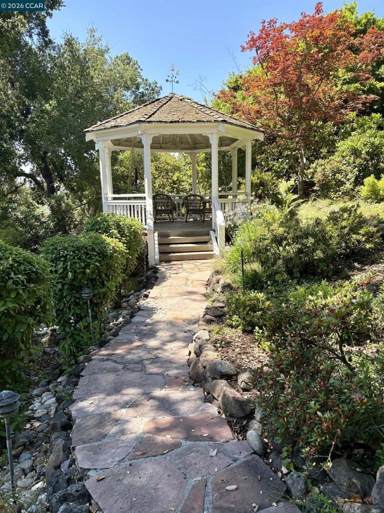 39 Orinda View Property Photo 9