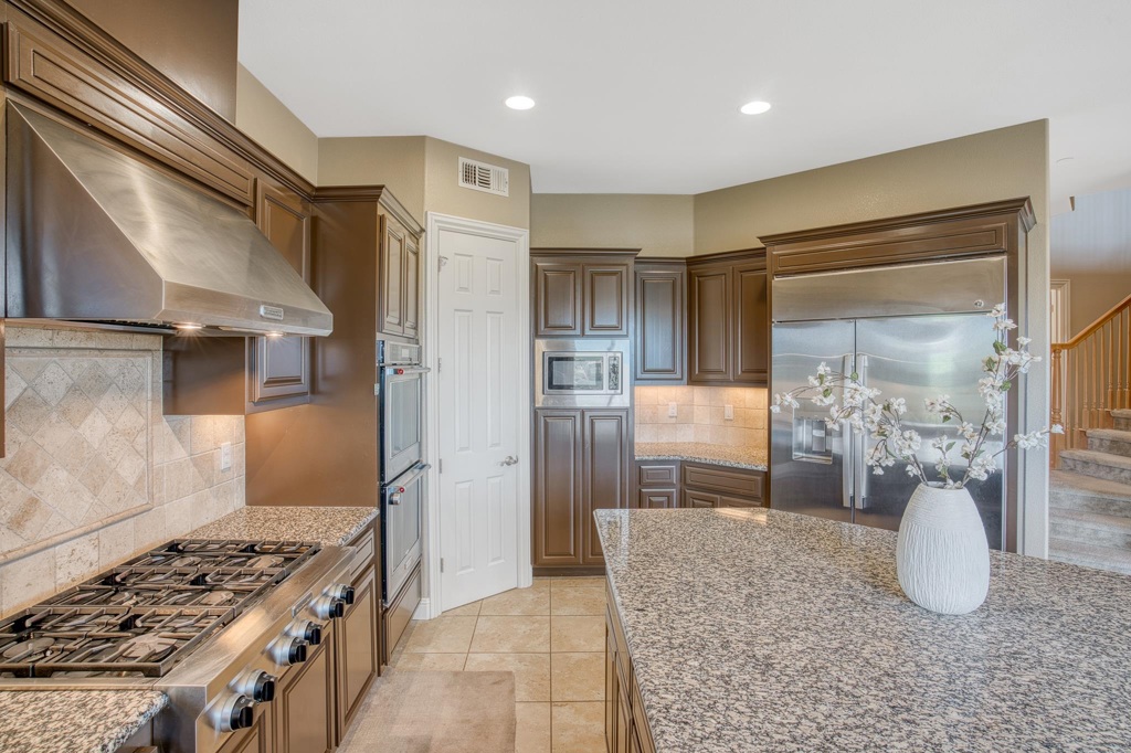 3108 Ashbourne Cir Property Photo 20