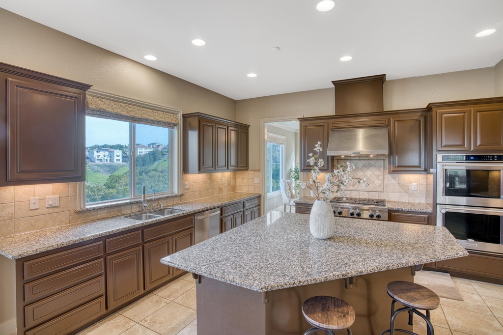 3108 Ashbourne Cir Property Photo 21