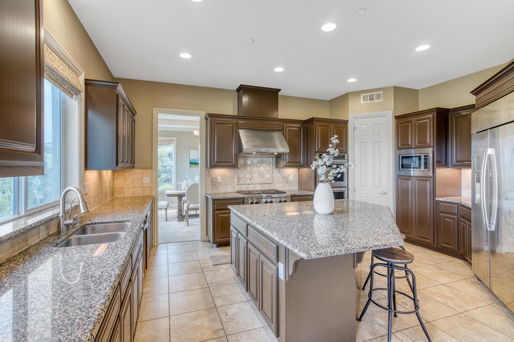 3108 Ashbourne Cir Property Photo 22