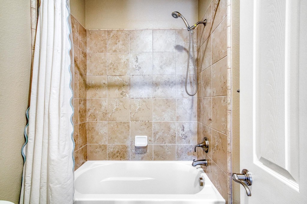3108 Ashbourne Cir Property Photo 41