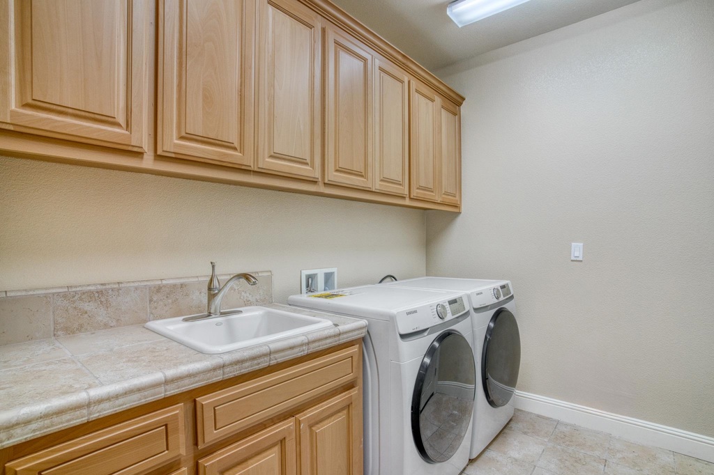 3108 Ashbourne Cir Property Photo 42