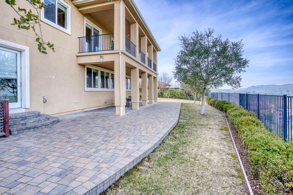 3108 Ashbourne Cir Property Photo 48