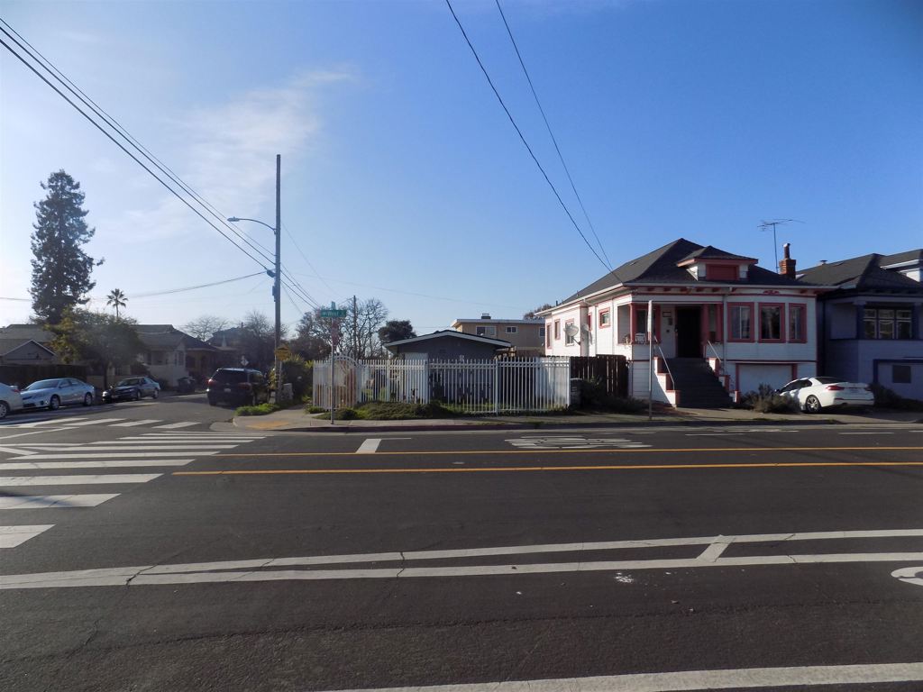 4201 West St Property Photo 1