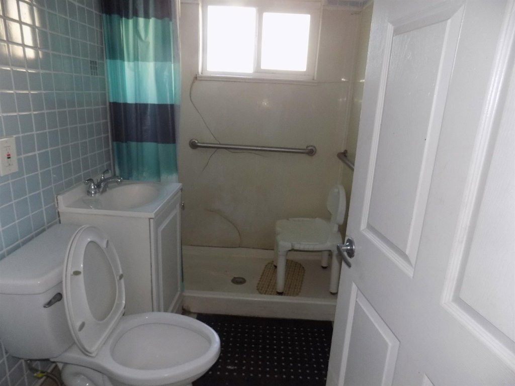 4201 West St Property Photo 17