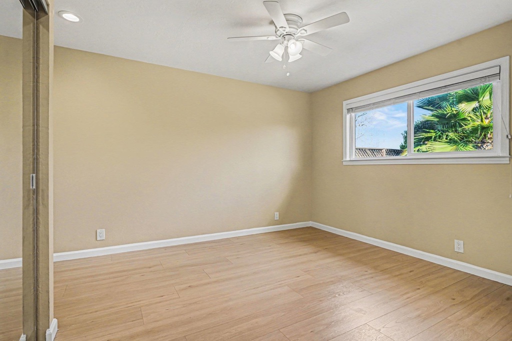 25 Marilyn Pl Property Photo 8