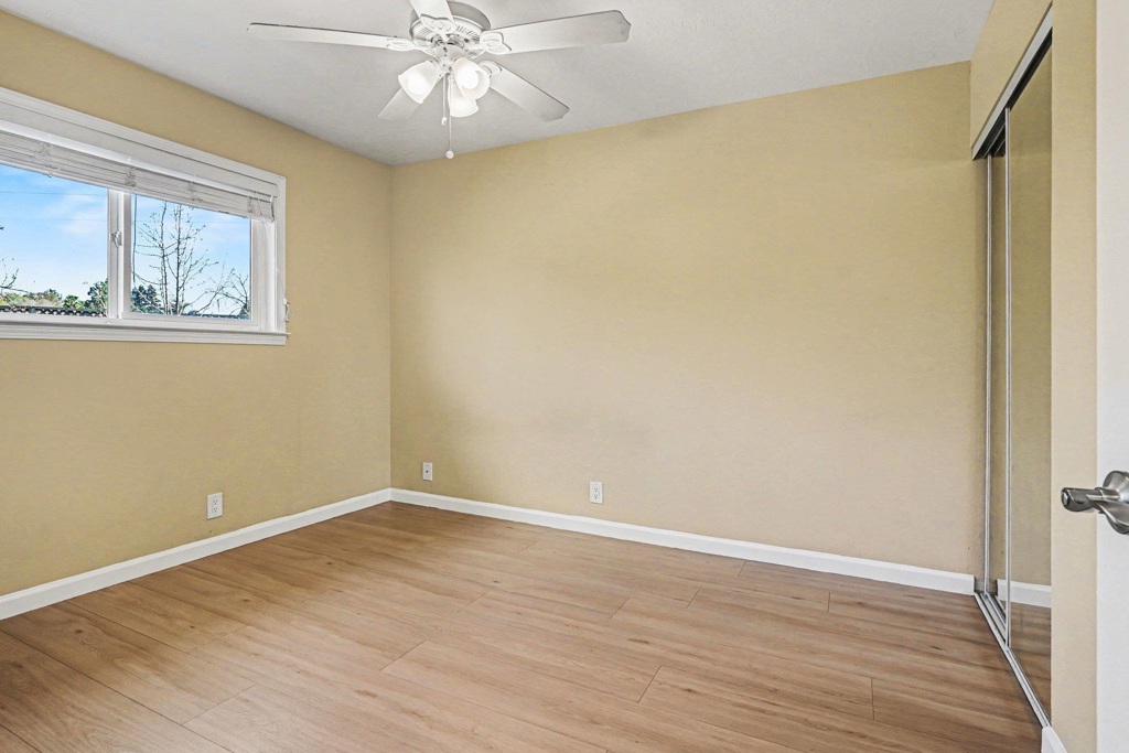25 Marilyn Pl Property Photo 11