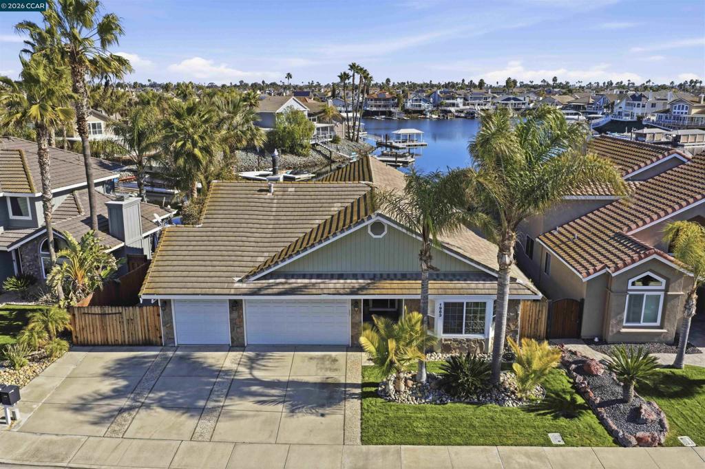 1963 Windward Pt Property Photo 1