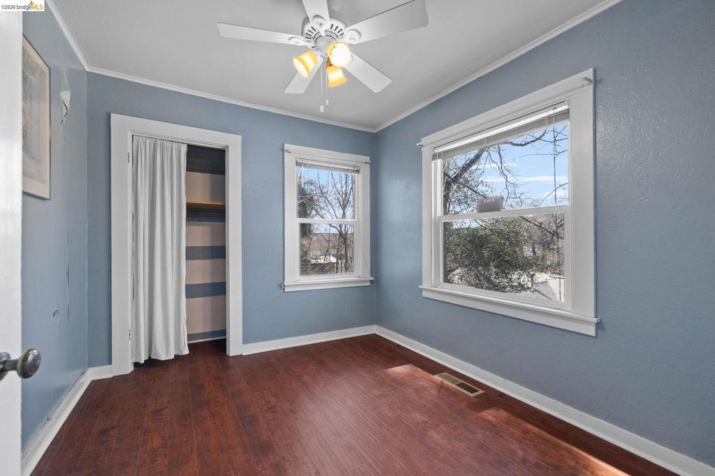 169 N Shepherd St. Property Photo 6