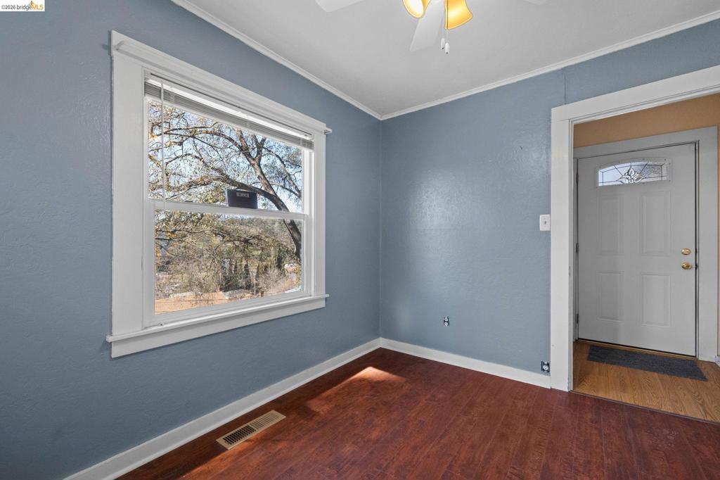 169 N Shepherd St. Property Photo 7
