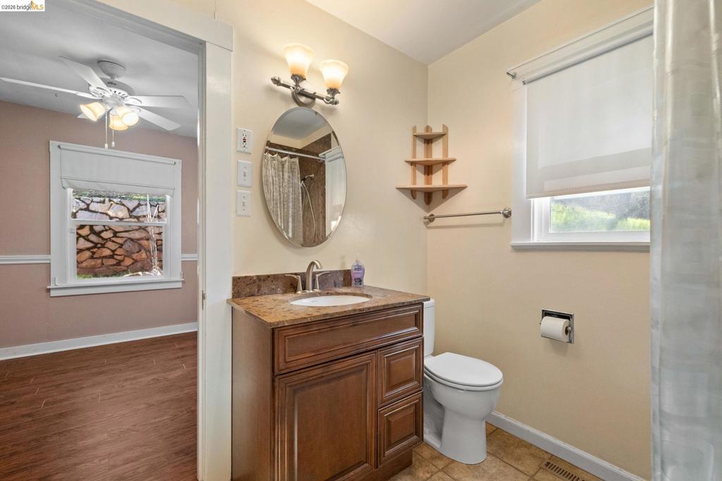 169 N Shepherd St. Property Photo 18