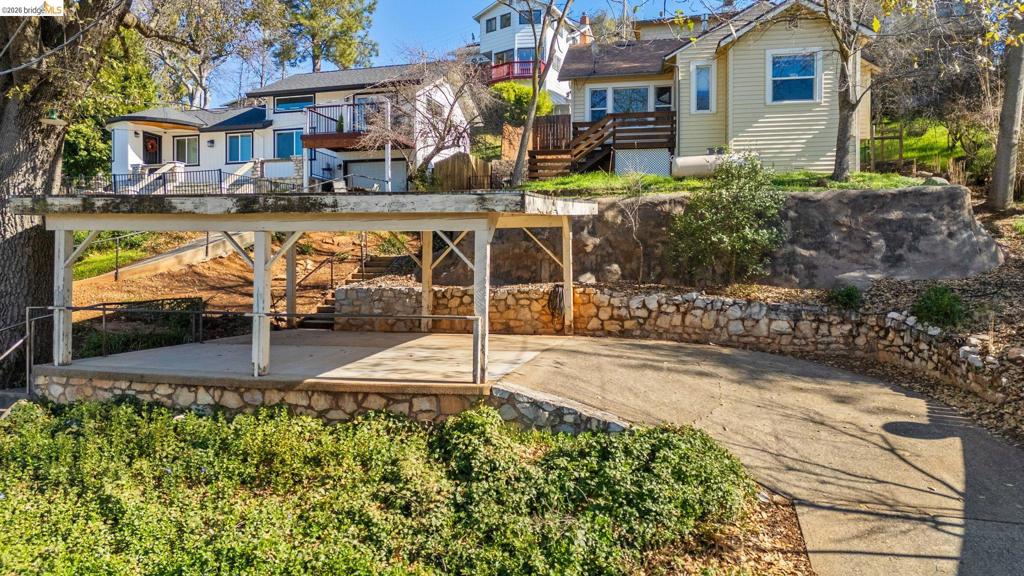 169 N Shepherd St. Property Photo 32