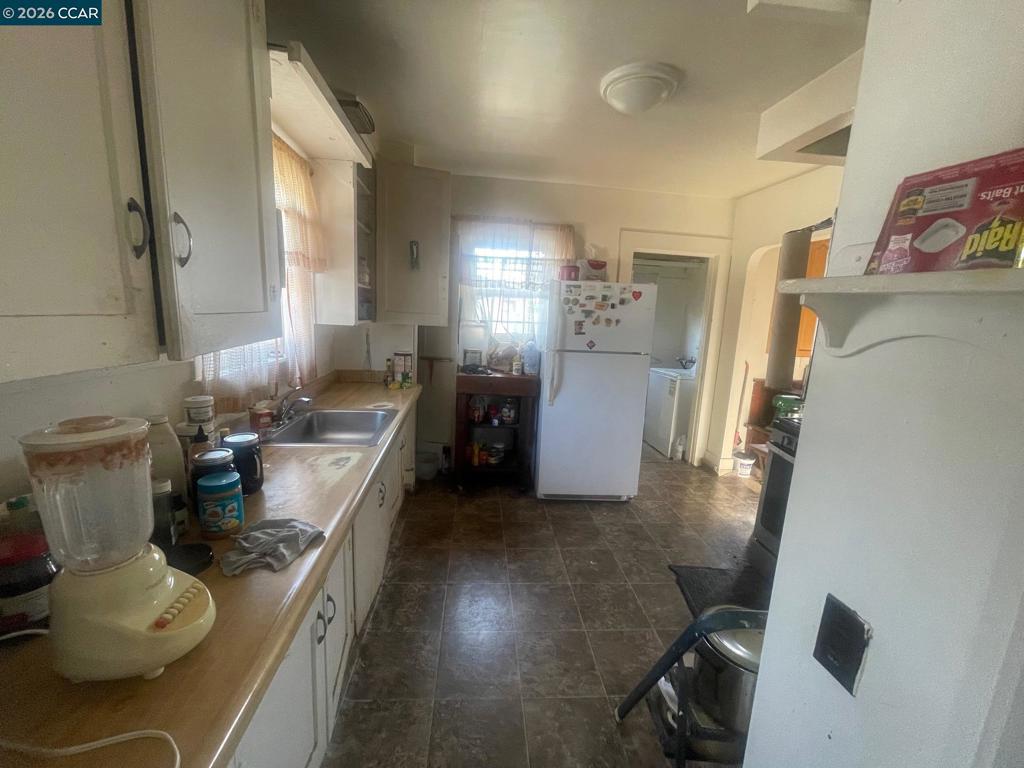 1332 103rd Ave Property Photo 9