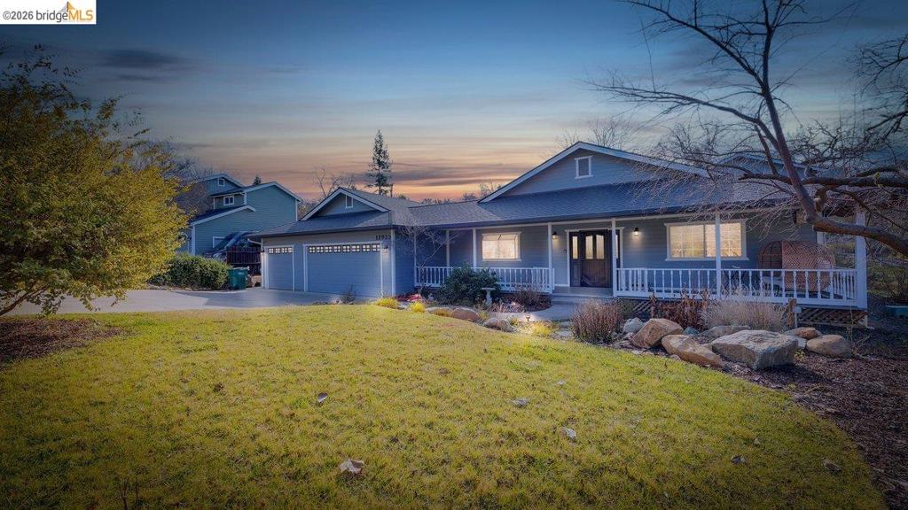 12929 Hollow Dr Property Photo 2