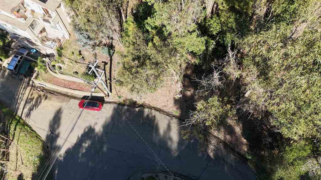 6698 Moore Dr Property Photo 5
