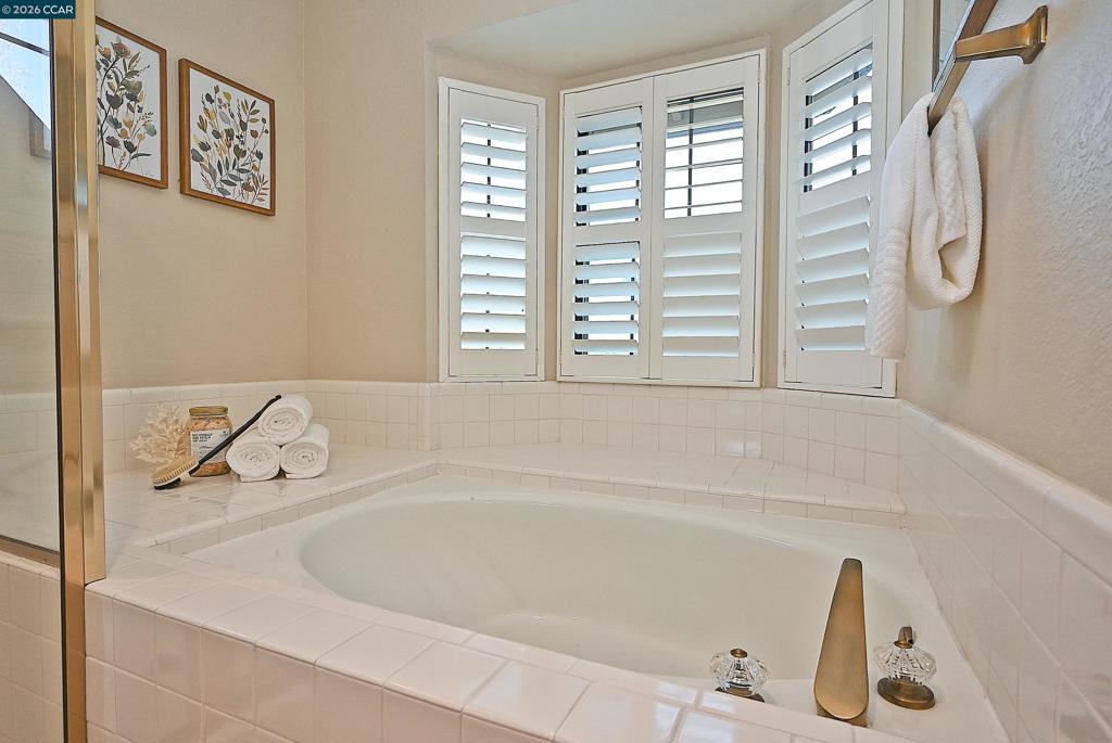 137 Haslemere Property Photo 22