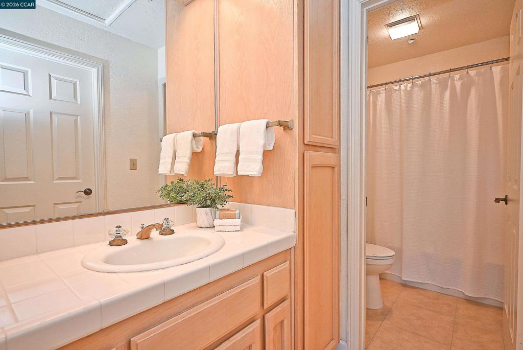 137 Haslemere Property Photo 29