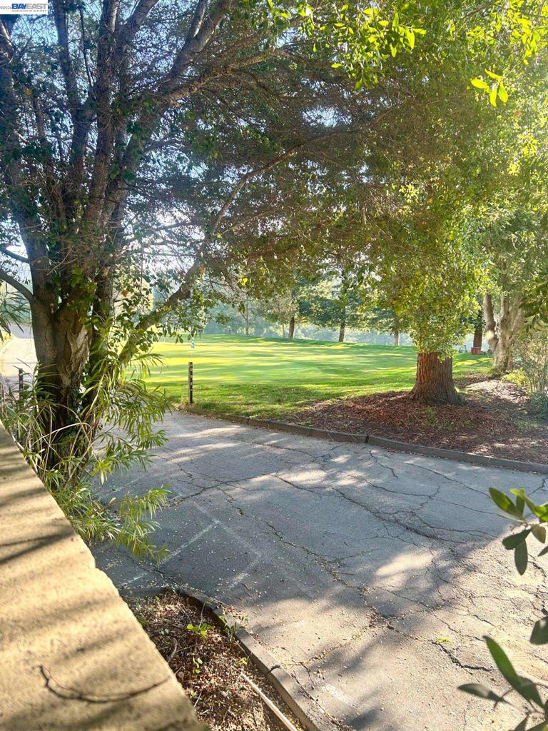 5335 Broadway Terrace 204 Property Photo 18