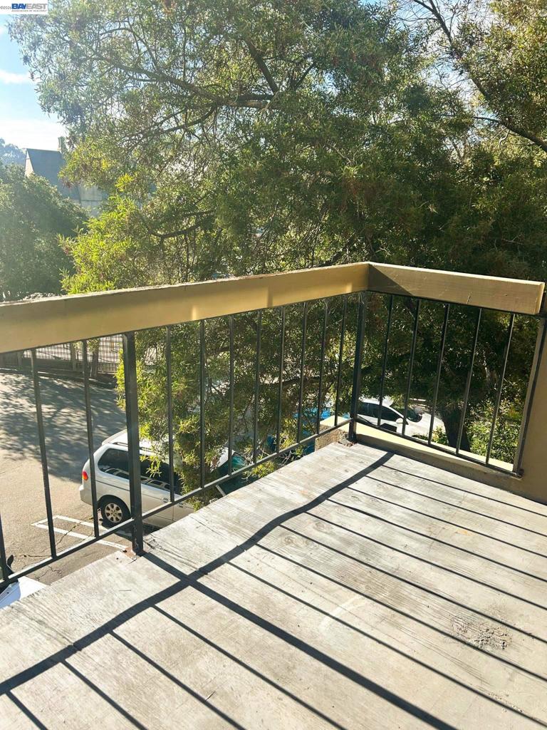 5335 Broadway Terrace 204 Property Photo 19