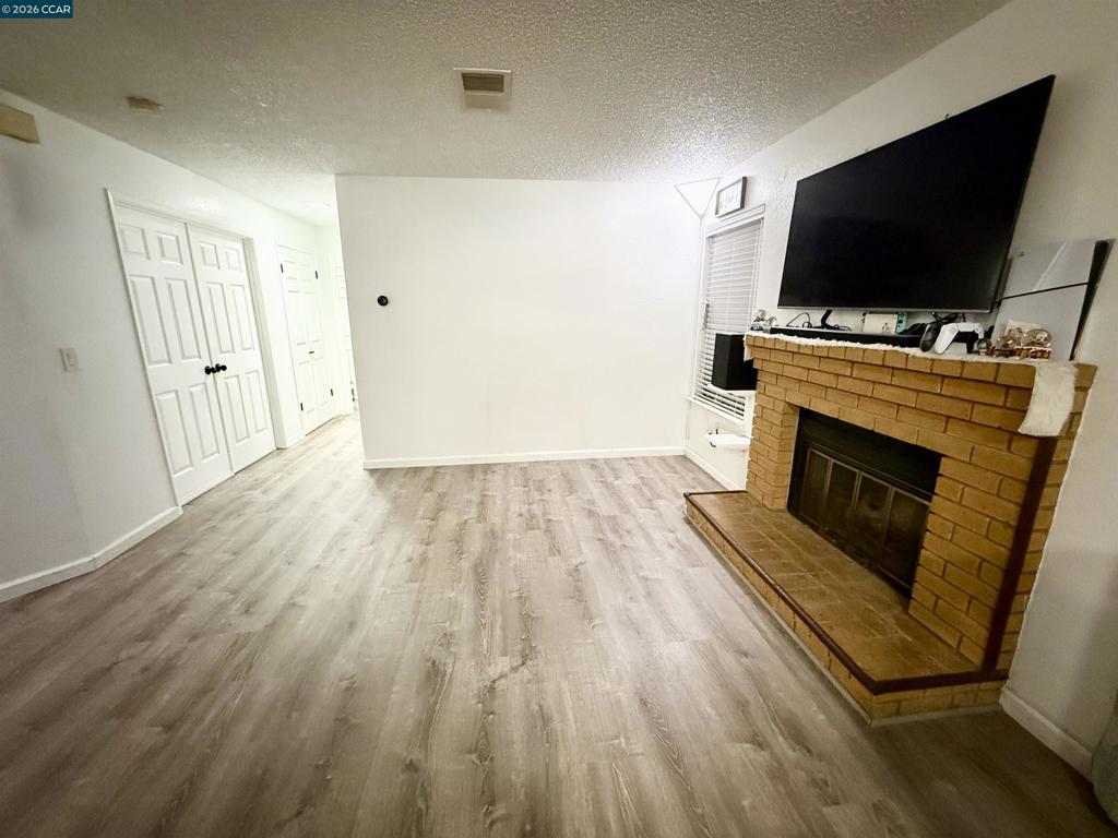 405 Weymouth Property Photo 14