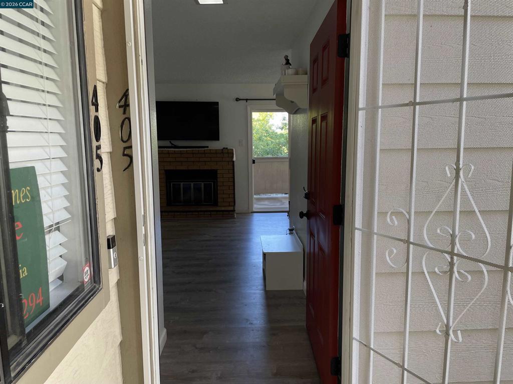405 Weymouth Property Photo 17