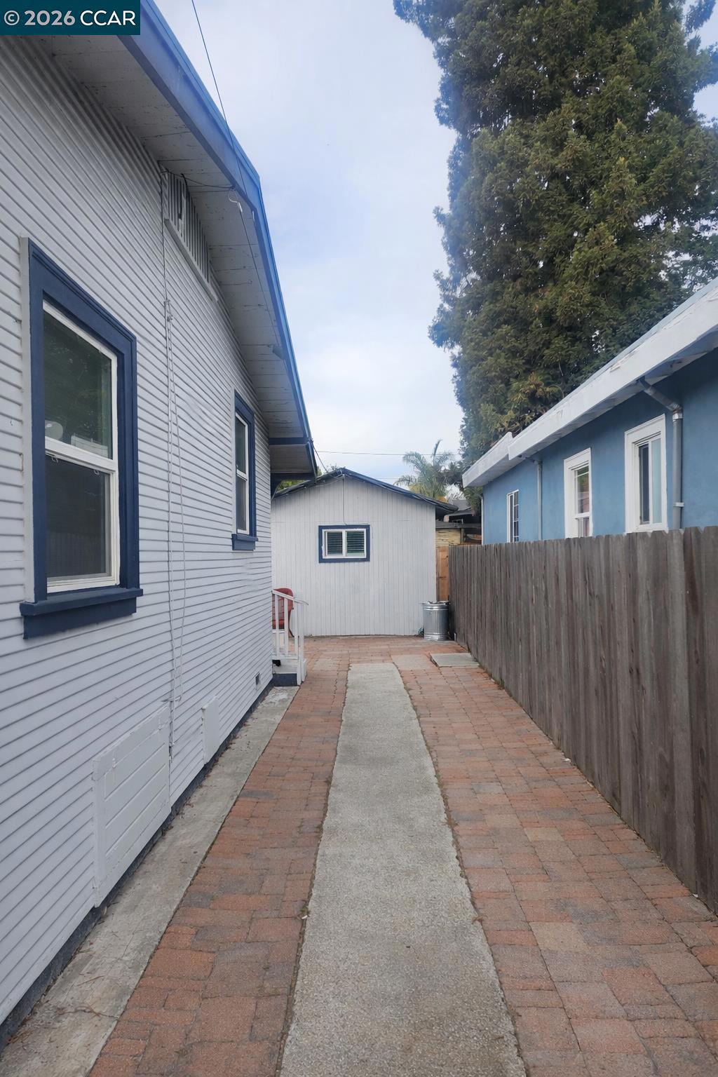 2079 Church St Property Photo 9
