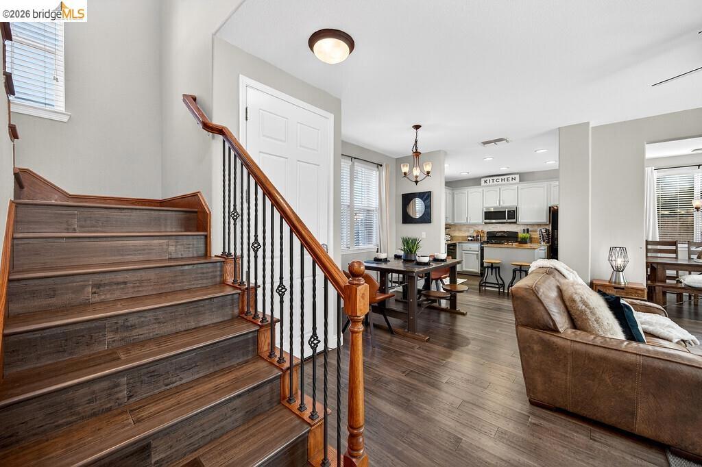390 Caravaggio Cir Property Photo 19