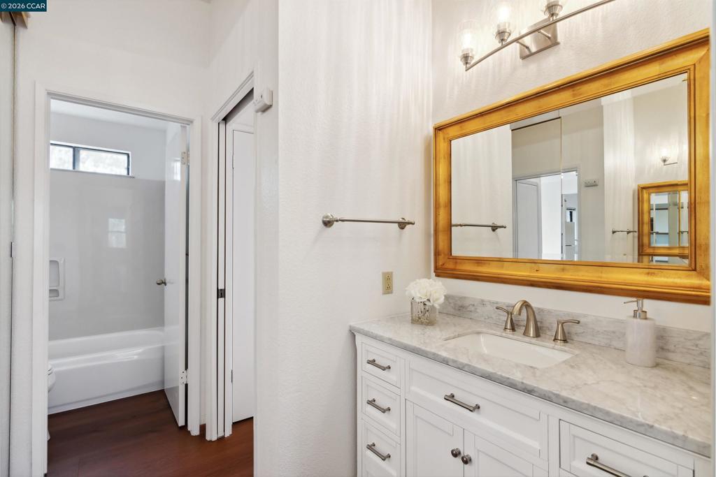 1731 S Villa Way Property Photo 19
