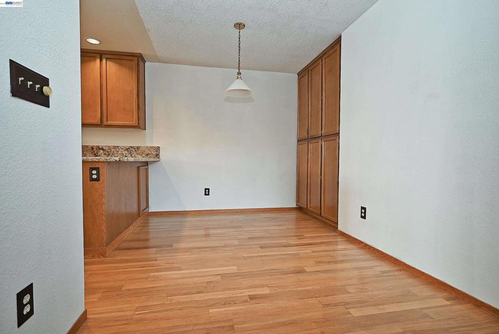 2057 Echo Pl Property Photo 27