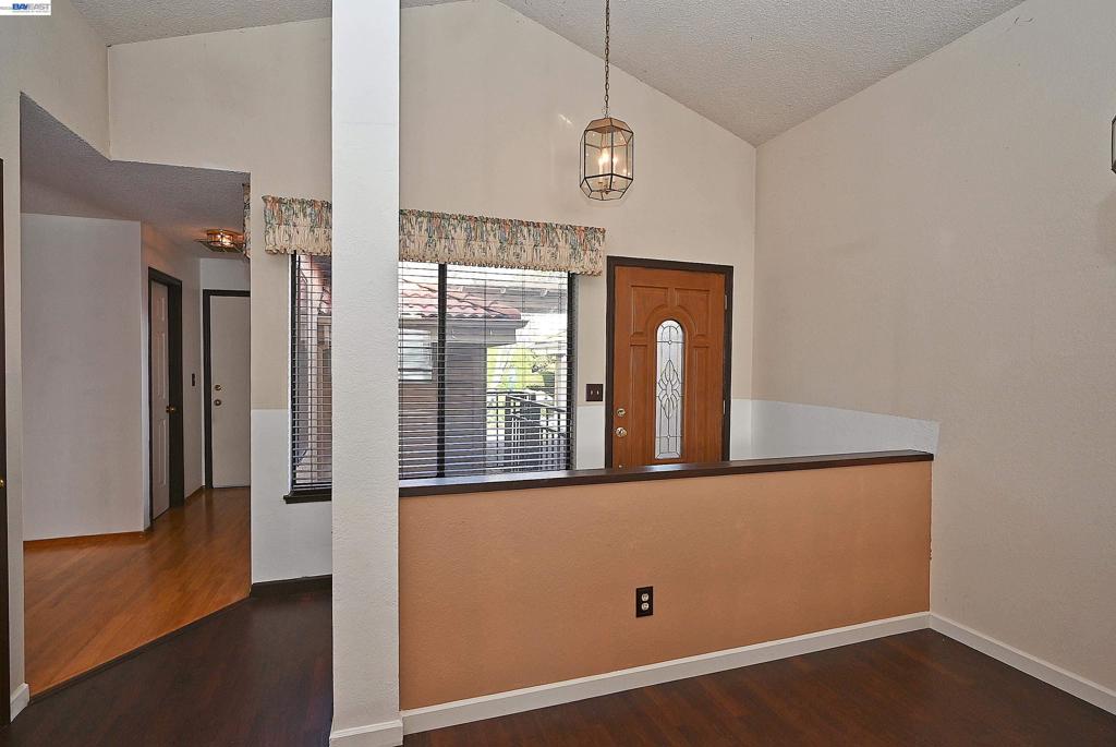 2057 Echo Pl Property Photo 29