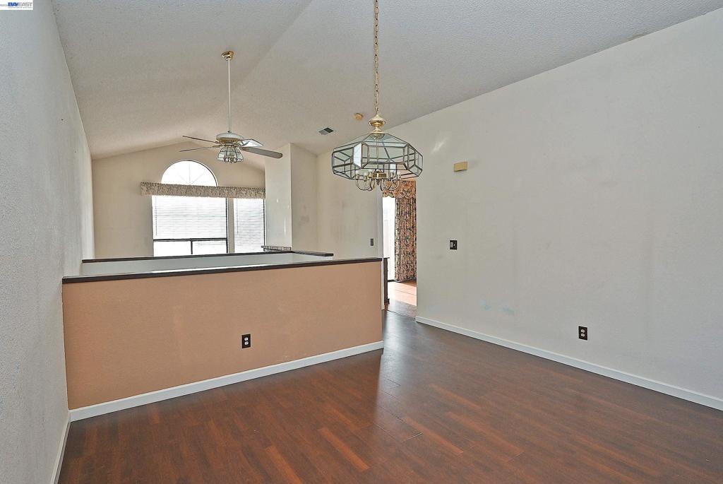 2057 Echo Pl Property Photo 31