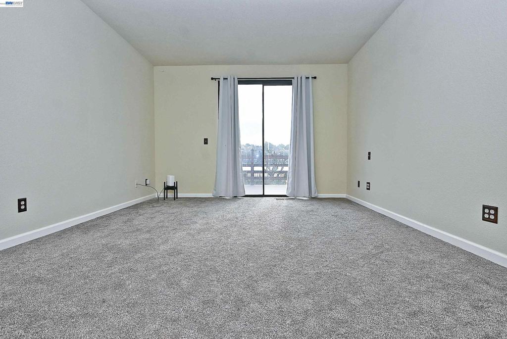 2057 Echo Pl Property Photo 36