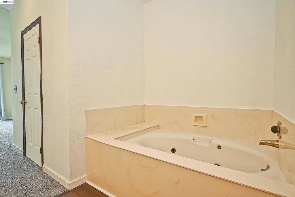 2057 Echo Pl Property Photo 39