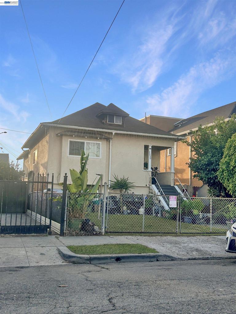 1530 40th Ave Property Photo 1
