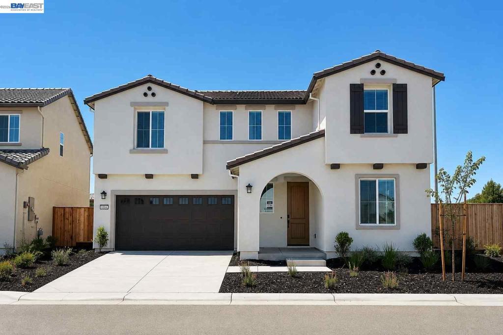1004 Bluebell Circle Property Photo 1