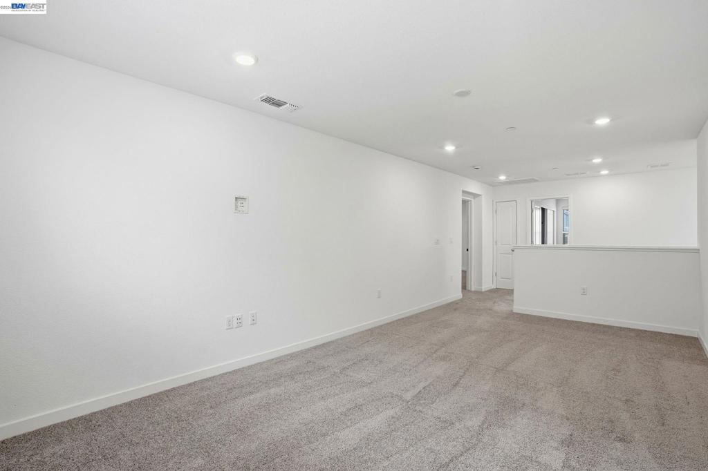 1004 Bluebell Circle Property Photo 10