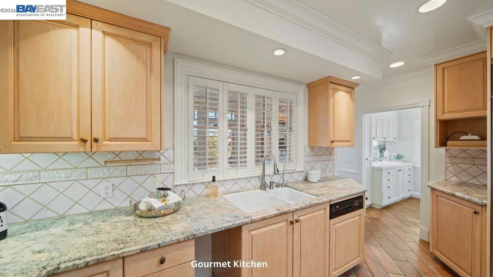 5280 Sheridan Rd Property Photo 19